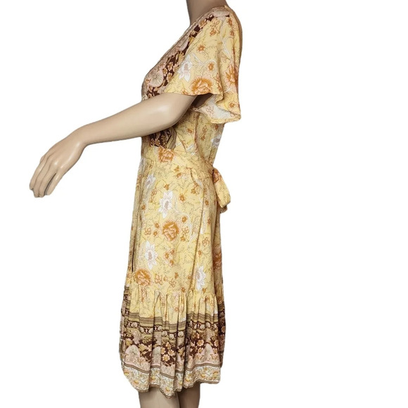 NWT Zesica Wrap Dress Yellow Floral Size Small - Picture 8 of 16